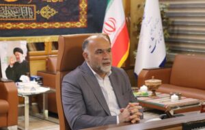 بالا بردن سطح آموزشی مدارس و برقراری عدالت آموزشی مورد توجه قرار گیرد