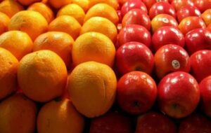 ۲۲۸ تن میوه شب عید در گیلان تامین شد