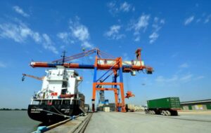 ثبت نام صادرکنندگان نمونه استانی آغاز شد/ صادرات۸۳۵ میلیون دلاری برای گیلان هدفگذاری شد