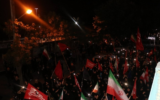 دسته عزاداری جاماندگان از پیاده‌راه تا گلزار شهدا؛ مدیران شهری و اعضای شورا در سوگ قائد شهید امت